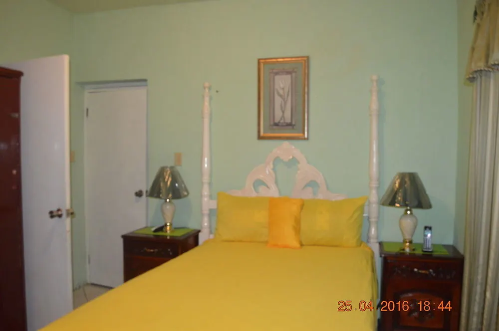 *** Penzion Villa Casa De Fe Montego Bay Jamajka
