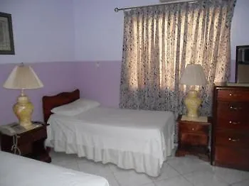 *** Penzion Villa Casa De Fe Montego Bay Jamajka